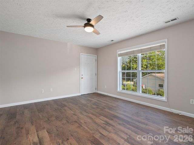 237 Camelot Drive B, Waynesville, NC 28786