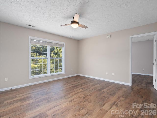 237 Camelot Drive B, Waynesville, NC 28786