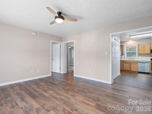 237 Camelot Drive B, Waynesville, NC 28786