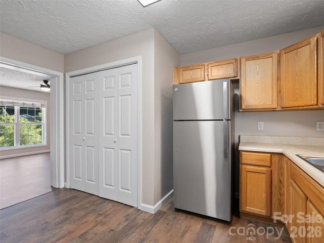 237 Camelot Drive B, Waynesville, NC 28786