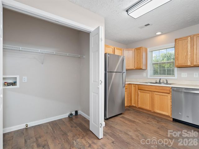 237 Camelot Drive B, Waynesville, NC 28786