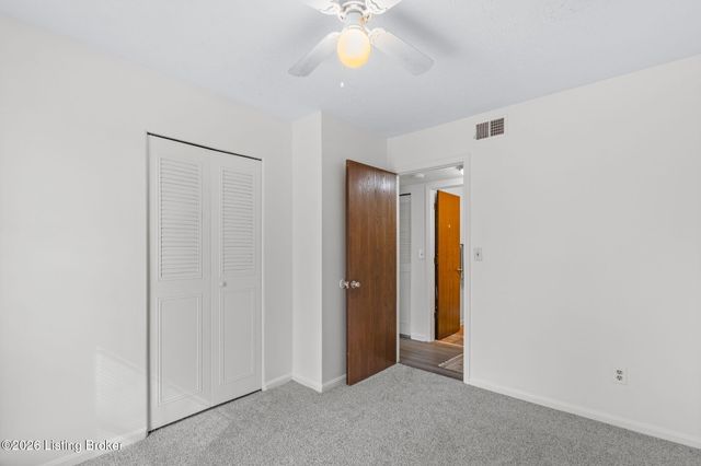 12117 Stroll Ct, Louisville, KY 40245