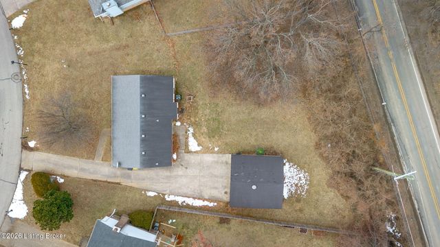 12117 Stroll Ct, Louisville, KY 40245