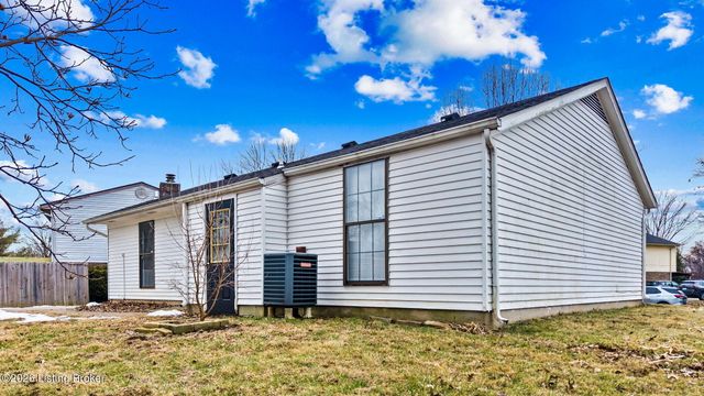 12117 Stroll Ct, Louisville, KY 40245