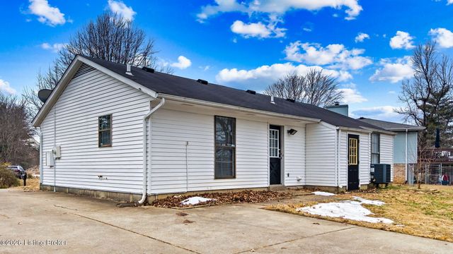 12117 Stroll Ct, Louisville, KY 40245