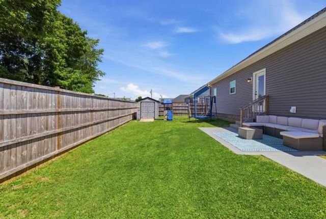 208 15th Ave, E, Springfield, TN 37172
