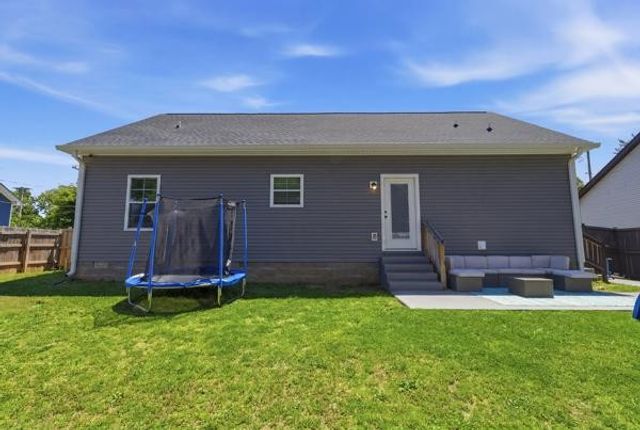 208 15th Ave, E, Springfield, TN 37172