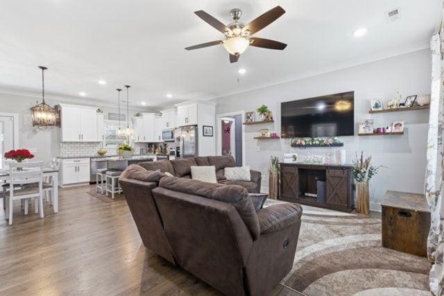 208 15th Ave, E, Springfield, TN 37172