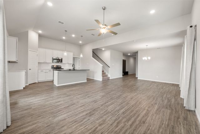 6910 Prairieside Trail, Venus, TX 76084