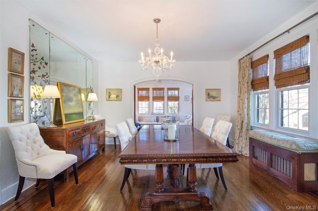 233 Kneeland Avenue, Yonkers, NY 10705