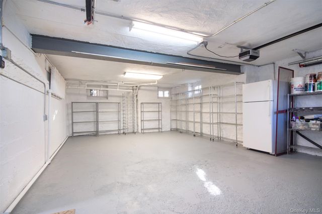 233 Kneeland Avenue, Yonkers, NY 10705