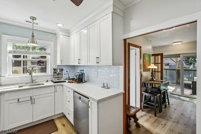 48 Kent Place Blvd, Summit City, NJ 07901