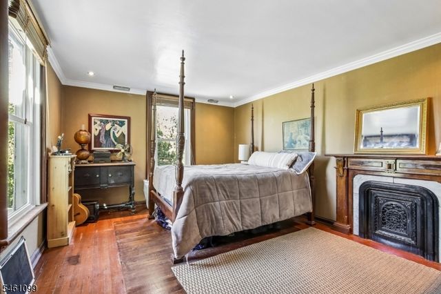 48 Kent Place Blvd, Summit City, NJ 07901