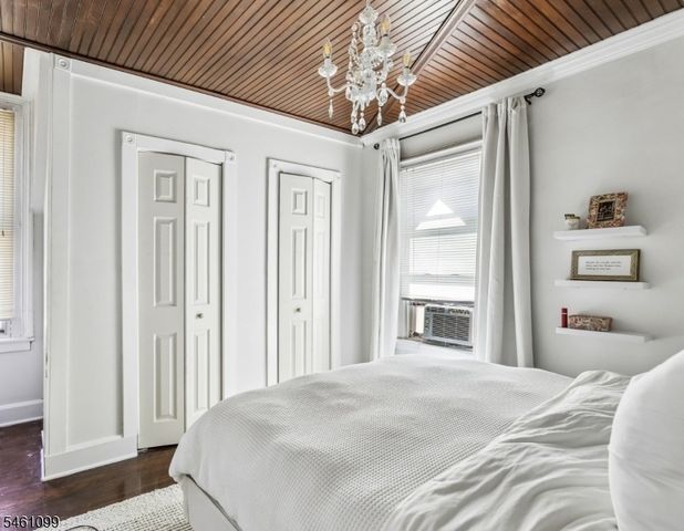 48 Kent Place Blvd, Summit City, NJ 07901