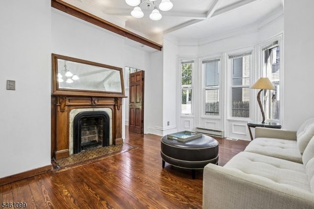 48 Kent Place Blvd, Summit City, NJ 07901