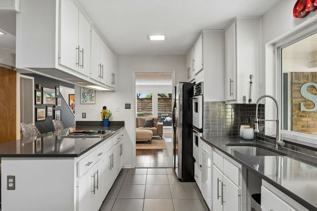 9503 Summerhill Lane, Dallas, TX 75238