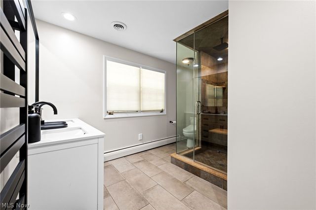 2000 Berkshire Road, Gates Mills, OH 44040