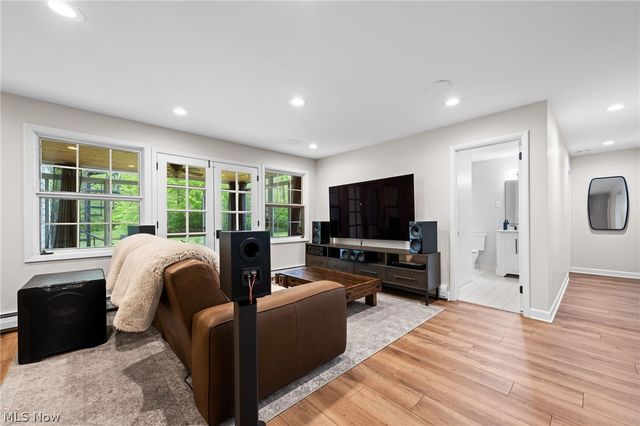 2000 Berkshire Road, Gates Mills, OH 44040