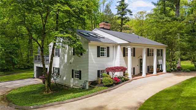 2000 Berkshire Road, Gates Mills, OH 44040