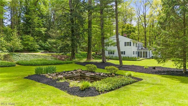2000 Berkshire Road, Gates Mills, OH 44040