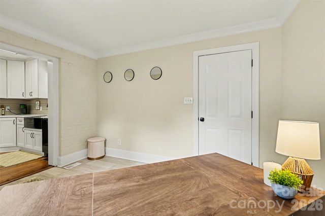 4065 Hiddenbrook Drive, Charlotte, NC 28205
