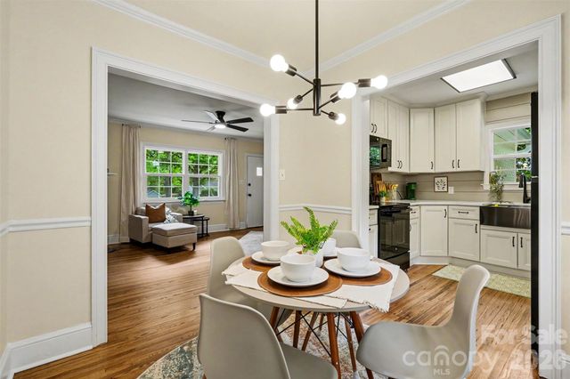 4065 Hiddenbrook Drive, Charlotte, NC 28205