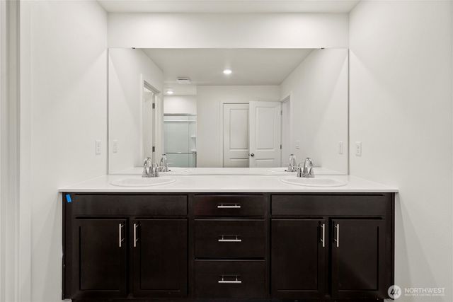 673 Salzer Creek Drive, Centralia, WA 98531