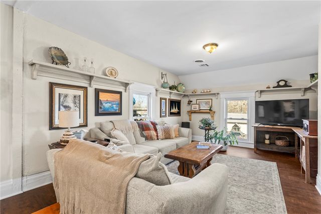 400 Mount Olive Street, Siloam Springs, AR 72761