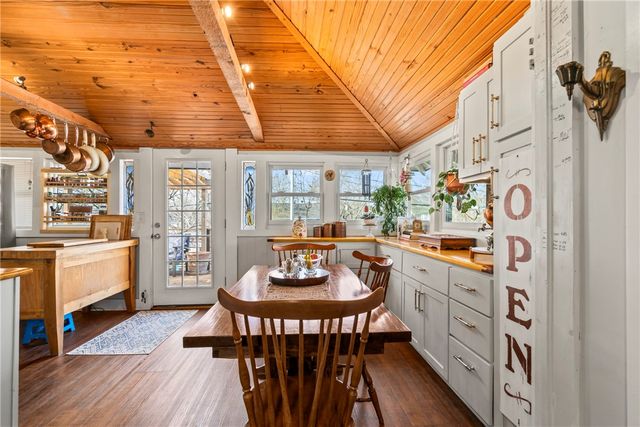 400 Mount Olive Street, Siloam Springs, AR 72761