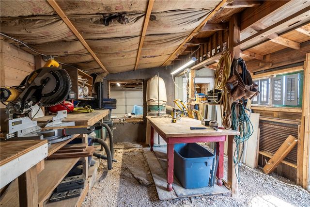 400 Mount Olive Street, Siloam Springs, AR 72761