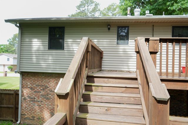 10715 Excalibur Drive, Little Rock, AR 72209