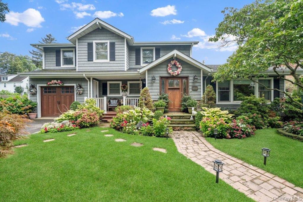 4 Smull Lane, Port Washington, NY 11050 — exterior