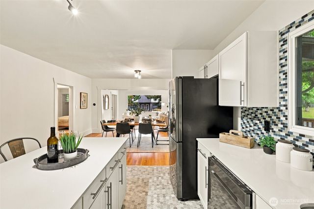 5503 4th Avenue NW, Seattle, WA 98107