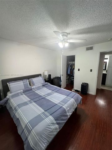 15551 SW 104th Terrace 828, Miami, FL 33196