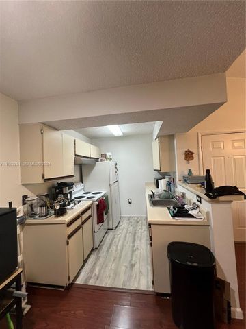 15551 SW 104th Terrace 828, Miami, FL 33196