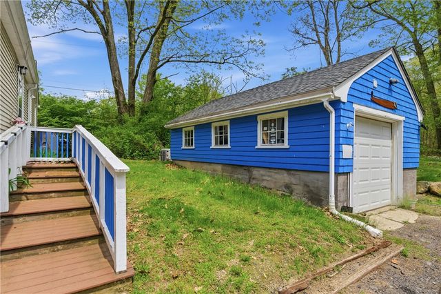 105 William Henry Road, Scituate, RI 02857