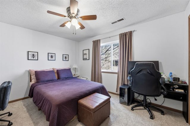 140 Shannon Drive 6, North Liberty, IA 52317