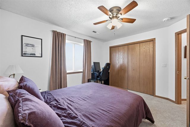 140 Shannon Drive 6, North Liberty, IA 52317