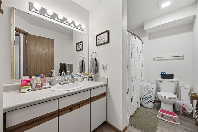 140 Shannon Drive 6, North Liberty, IA 52317