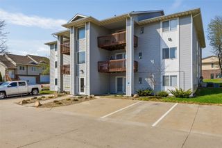 140 Shannon Drive 6, North Liberty, IA 52317