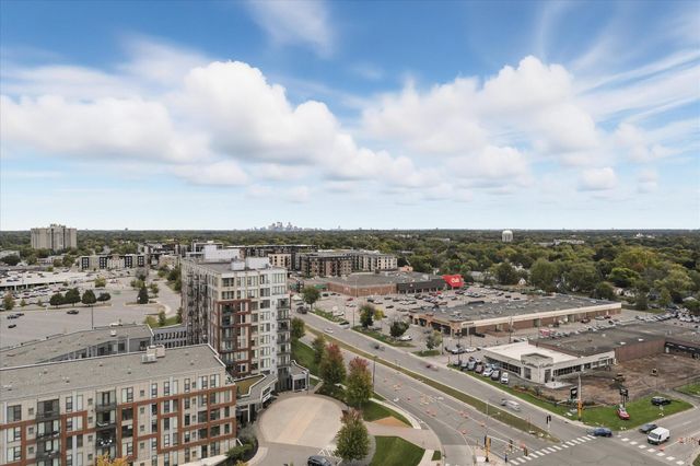 3209 Galleria 1406, Edina, MN 55435