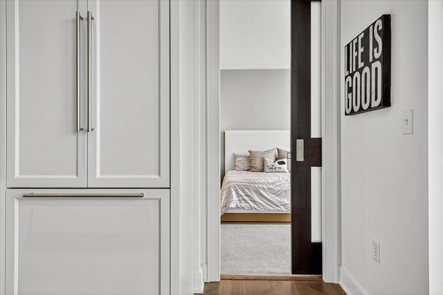 3209 Galleria 1406, Edina, MN 55435