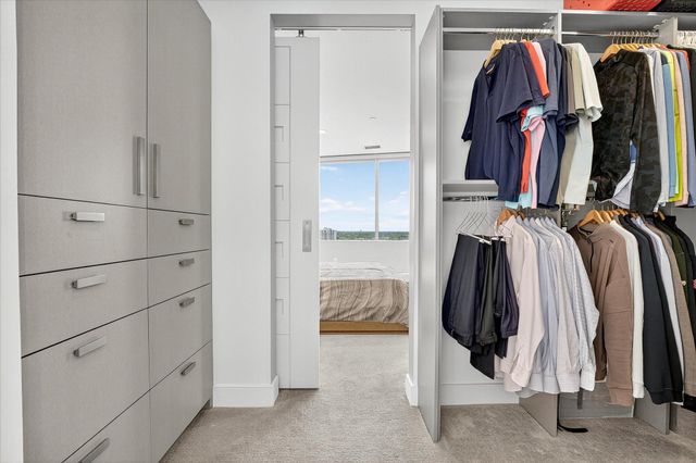 3209 Galleria 1406, Edina, MN 55435