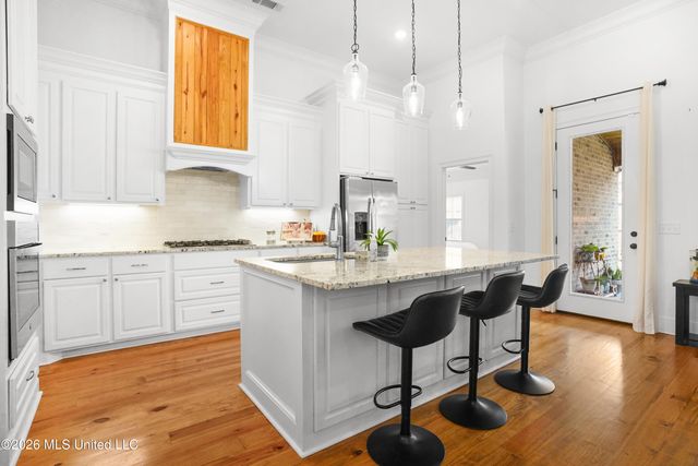 1254 Old Ct Crossing, Flowood, MS 39232