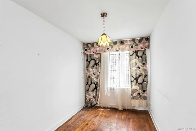 12-08 152nd Street, Whitestone, NY 11357