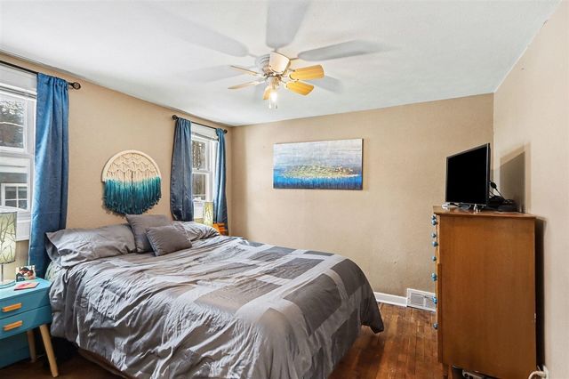 2427 Vanderbilt Avenue, Portage, MI 49024