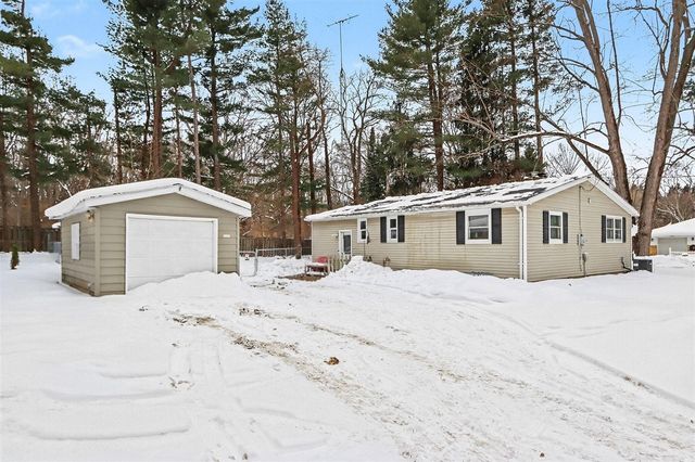 2427 Vanderbilt Avenue, Portage, MI 49024