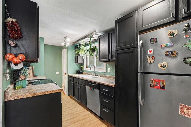 2427 Vanderbilt Avenue, Portage, MI 49024