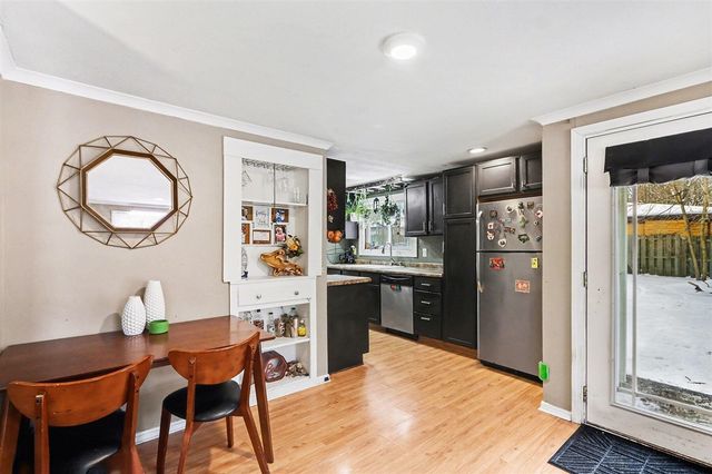 2427 Vanderbilt Avenue, Portage, MI 49024