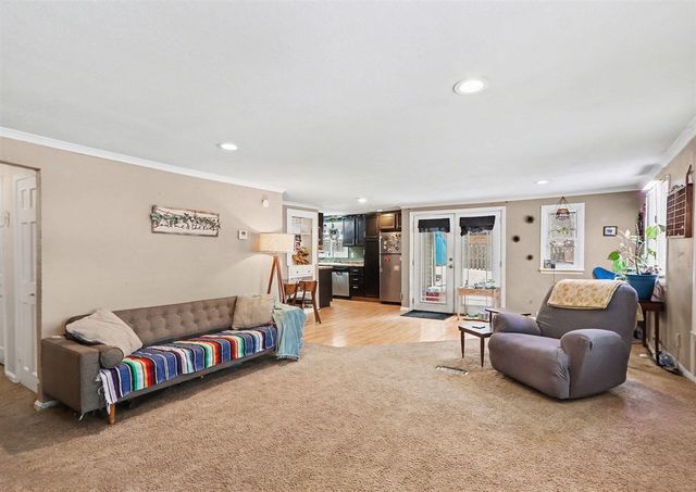 2427 Vanderbilt Avenue, Portage, MI 49024